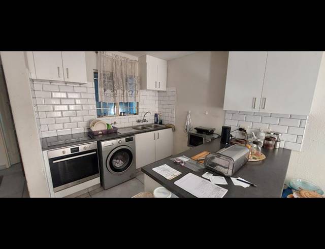 3 BEDROOM TOWNHOUSE FOR SALE IN MULBARTON